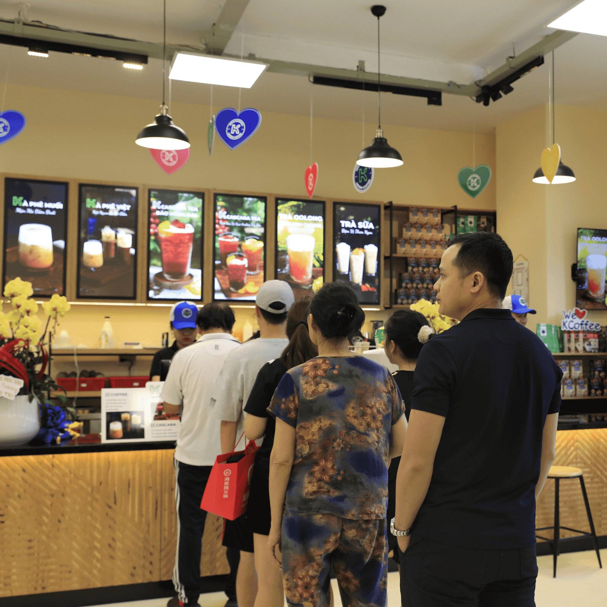 K COFFEE KHAI TRƯƠNG CỬA HÀNG SỐ 6 TẠI “CON ĐƯỜNG TỶ ĐÔ” QUẬN 7