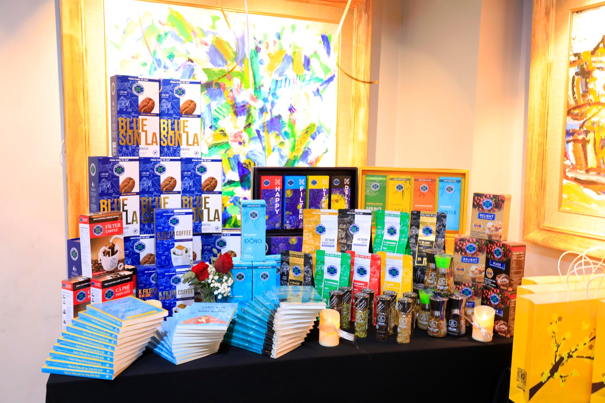 K Coffee của 'Vua Tiêu': 50 cửa hàng chạm mốc doanh thu 100 tỷ trong 6 tháng